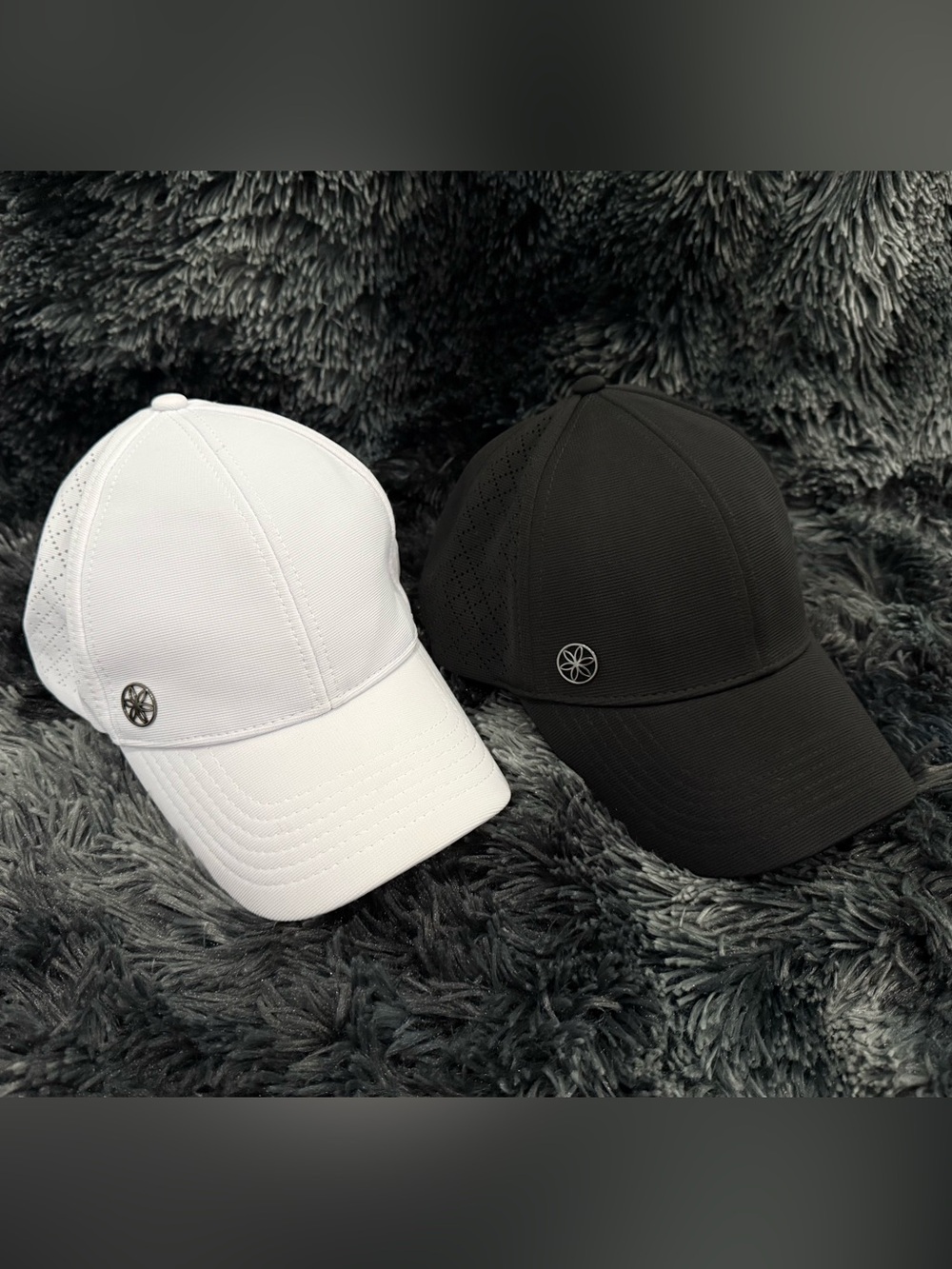 GAIAM White and Black Performance Baseball Cap Duo